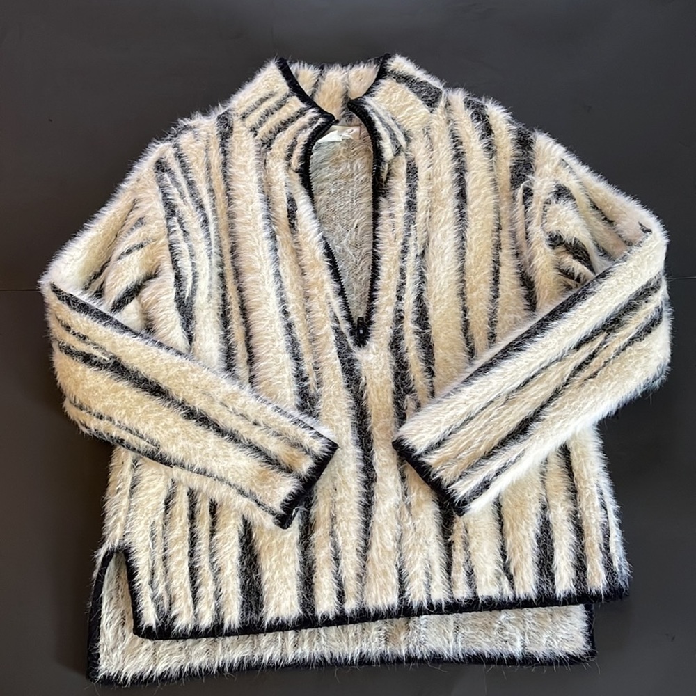 Anthropologie Cindy Eyelash Half Zip Pullover- Size S
